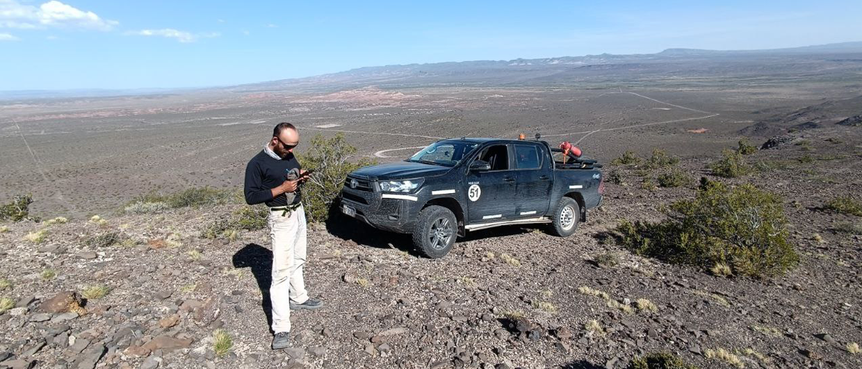 Finding big fields by detecting the smallest element